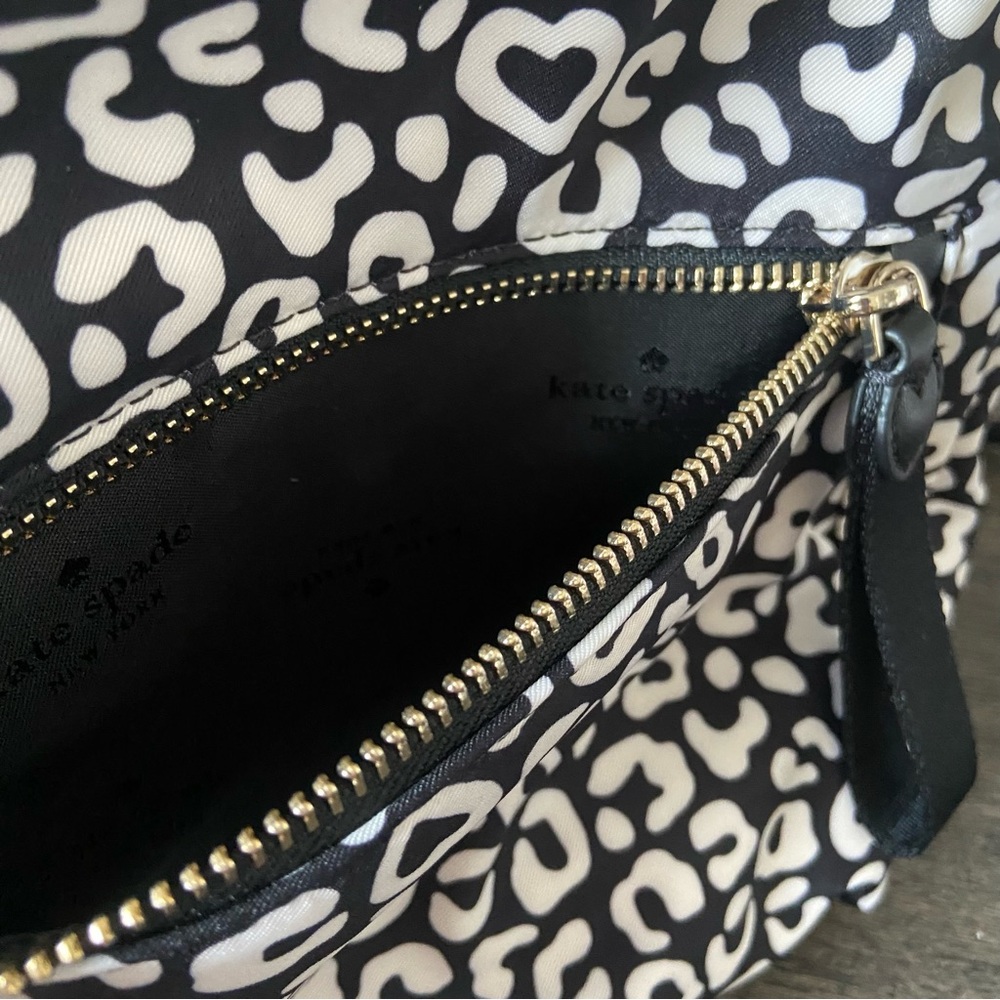 Kate Spade New York Medium Backpack Graphic Leopard Chelsea New KF338 $299 Ret - Picture 7 of 10